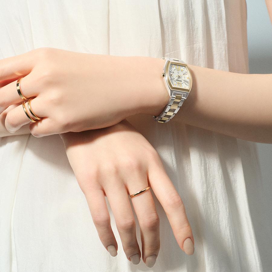 Seiko Lukia Standard Collection SSVW216 Women's Solar Radio-Controlled Tonneau Watch in Champagne Gold