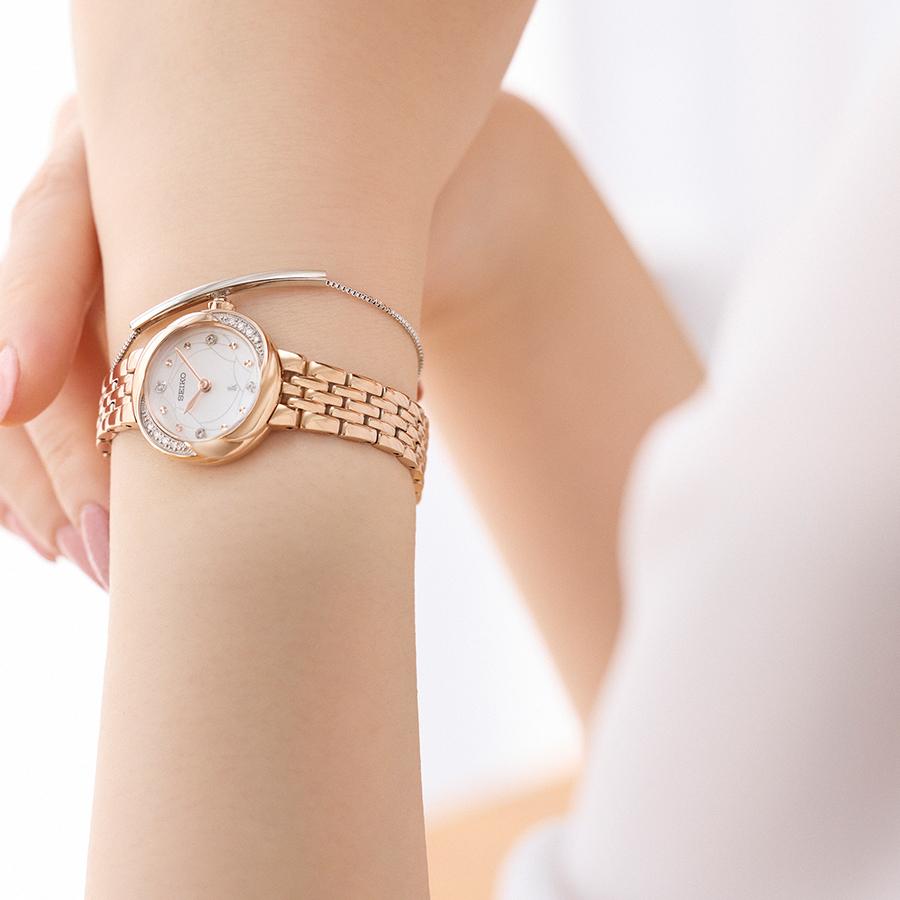 Seiko LUKIA Grow Luxe LUKIA Brand 30th Anniversary Holiday Season Limited Edition Model SSWA004 Women's Quartz Watch