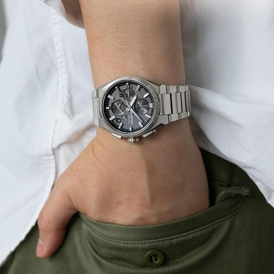Montres - Seiko - Astron - NEXTER - SBXC163 - Montre GPS solaire avec radio satellite - Heure universelle - Homme - Titane - Modèle Core Shop -