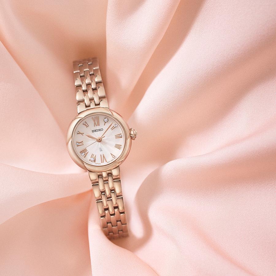 Seiko LUKIA Grow Luxe LUKIA Brand 30th Anniversary Model SSWA008 Women's Watch Battery-Powered Quartz Movement White Dial