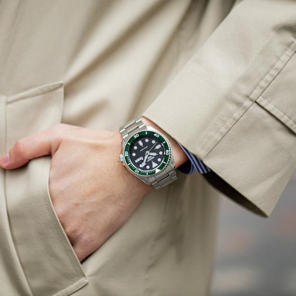 SEIKO 5 Sports Limited Edition SBSA107 JDM Automatic Day-Date Green Dial Stainless Steel Men's Watch with Interchangeable Band